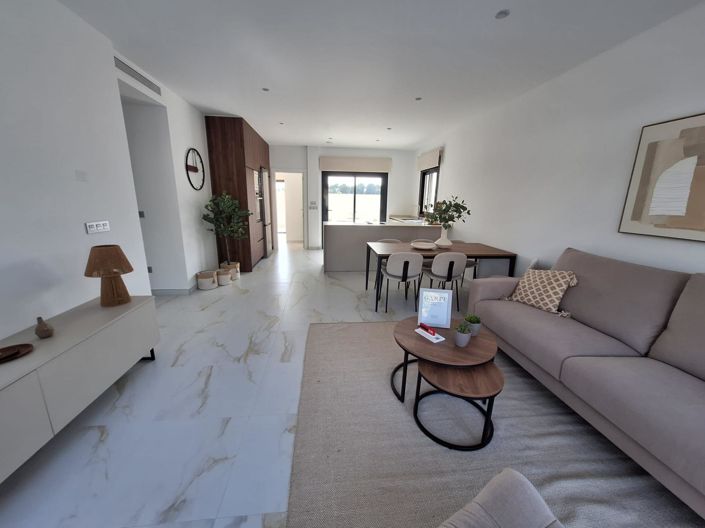 Image No.8-3 Bed Villa for sale