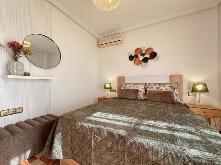 Image No.54-2 Bed Townhouse for sale