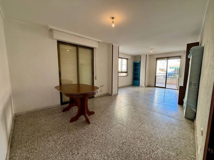 Image No.17-3 Bed Apartment for sale