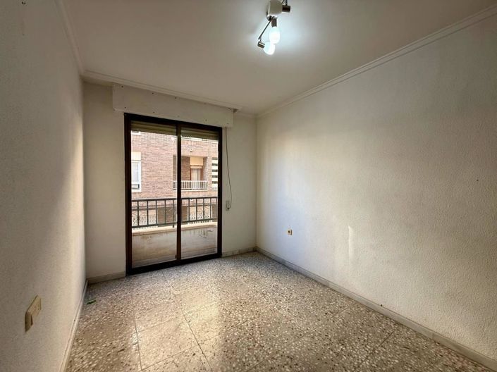 Image No.38-3 Bed Apartment for sale