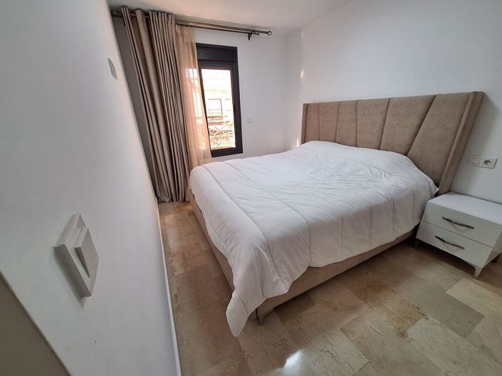 Image No.30-3 Bed Townhouse for sale