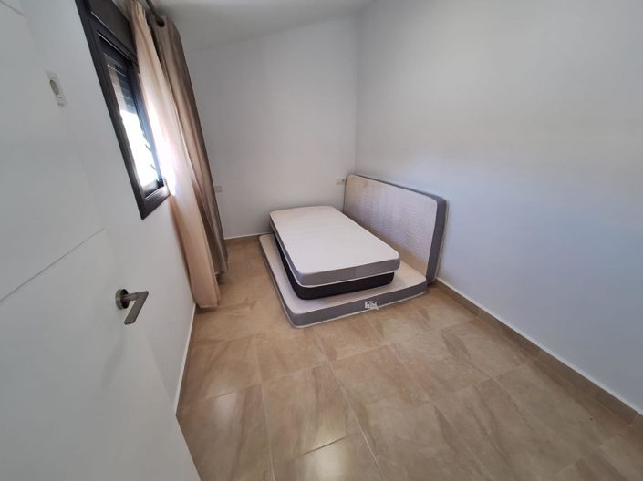 Image No.32-3 Bed Townhouse for sale
