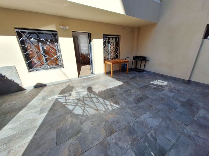 Image No.6-3 Bed Townhouse for sale