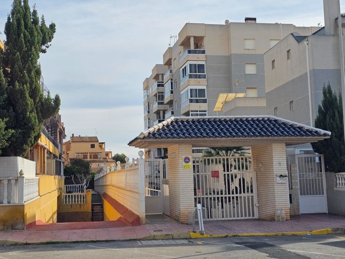 Image No.35-Appartement de 2 chambres à vendre à Torrevieja