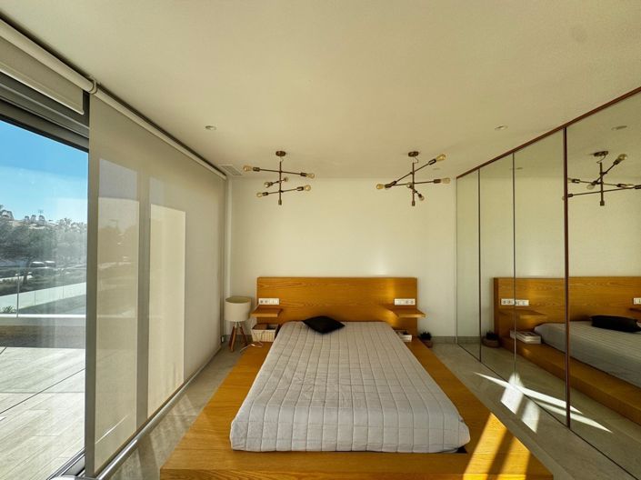 Image No.42-4 Bed Villa for sale