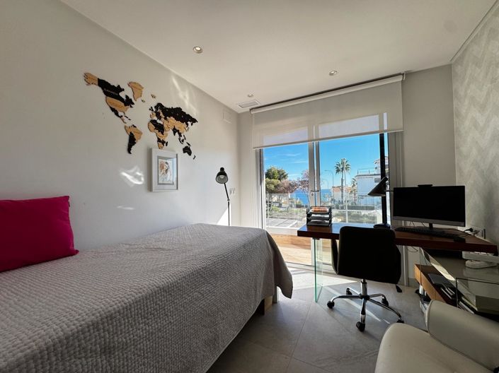 Image No.54-4 Bed Villa for sale