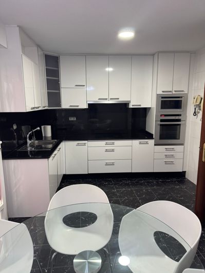 Image No.9-3 Bed Apartment for sale