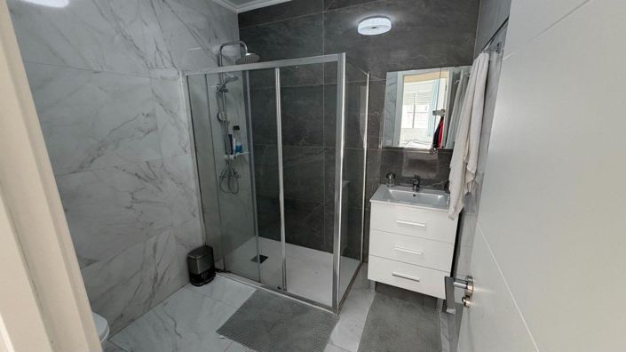 Image No.31-3 Bed Apartment for sale