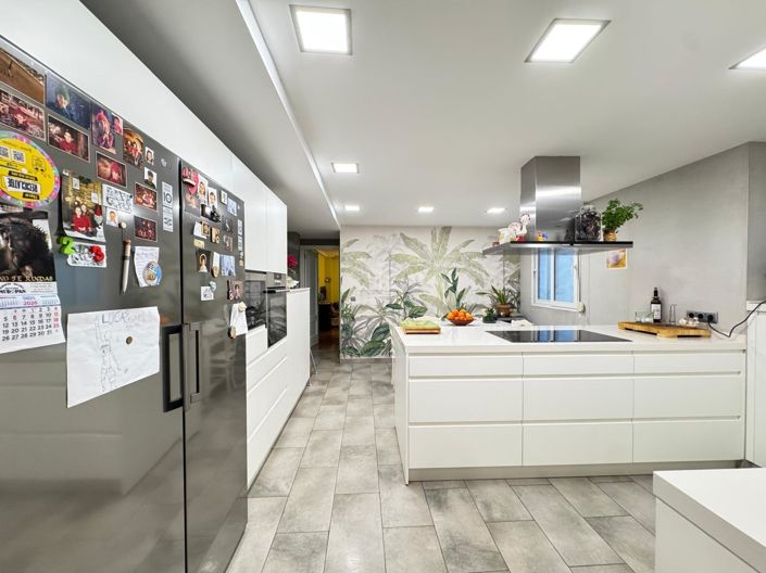 Image No.57-4 Bed Apartment for sale