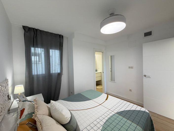 Image No.57-3 Bed Apartment for sale