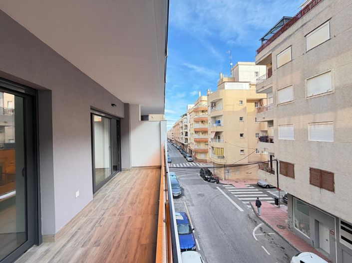 Image No.35-3 Bed Apartment for sale