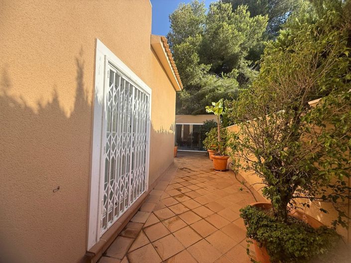 Image No.8-5 Bed Villa for sale