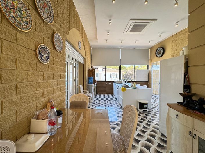 Image No.36-5 Bed Villa for sale