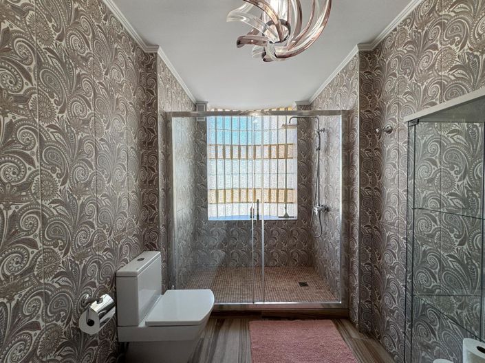 Image No.53-5 Bed Villa for sale