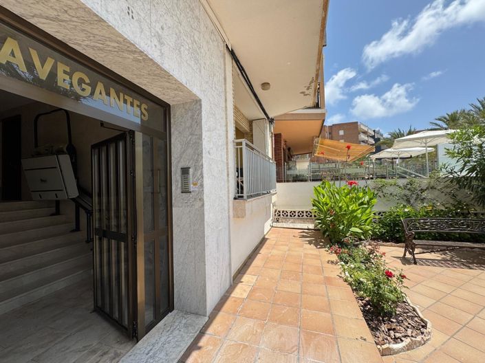 Image No.56-3 Bed Apartment for sale