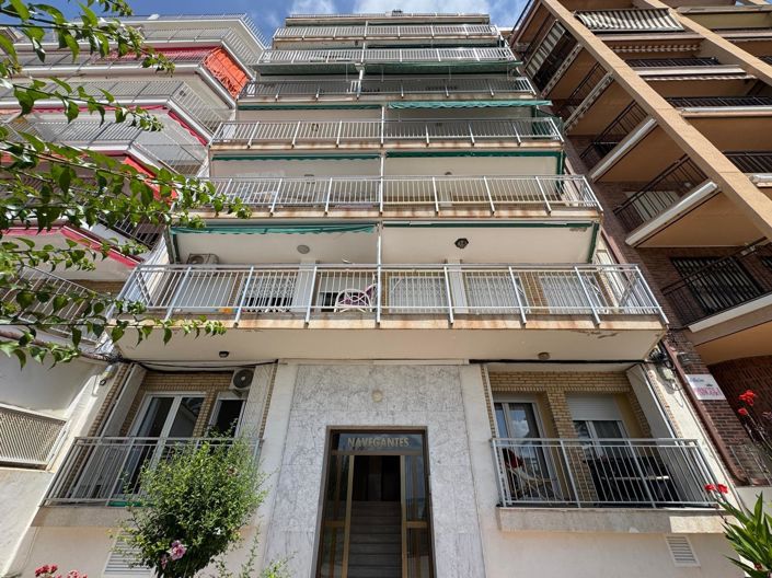 Image No.60-3 Bed Apartment for sale