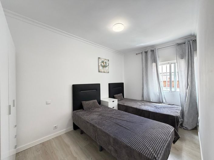 Image No.40-2 Bed Apartment for sale
