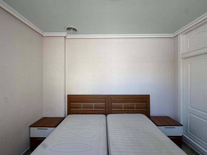 Image No.54-3 Bed Townhouse for sale