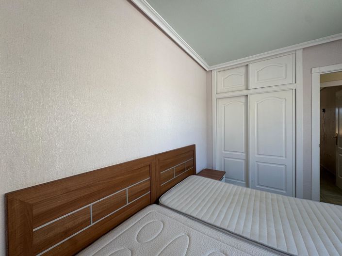 Image No.55-3 Bed Townhouse for sale