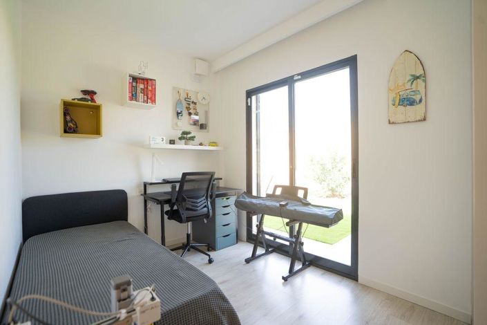 Image No.8-3 Bed Villa for sale