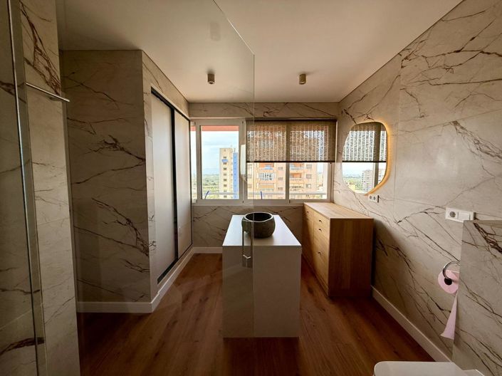 Image No.52-4 Bed Penthouse for sale