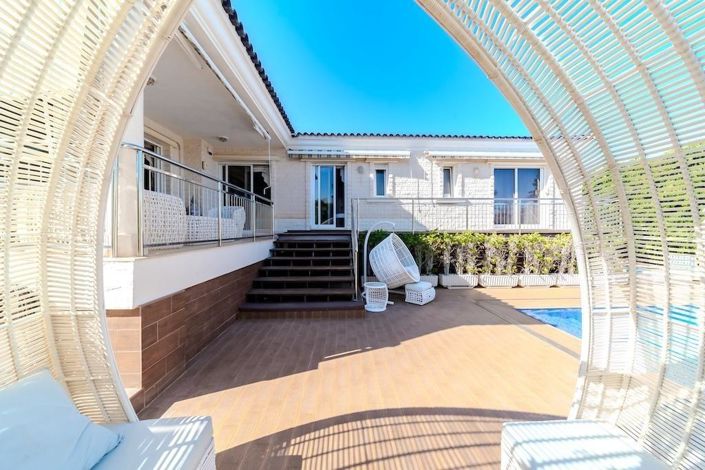 Image No.43-5 Bed Villa for sale