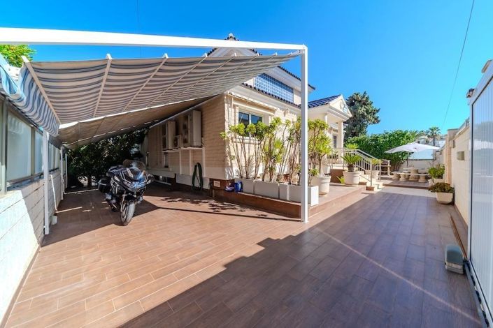 Image No.61-5 Bed Villa for sale