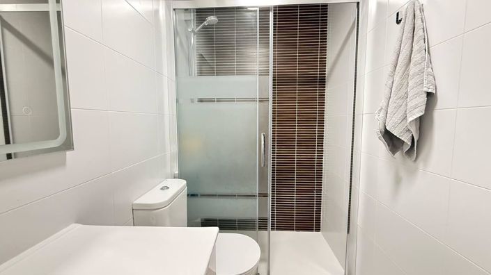 Image No.21-1 Bed Apartment for sale