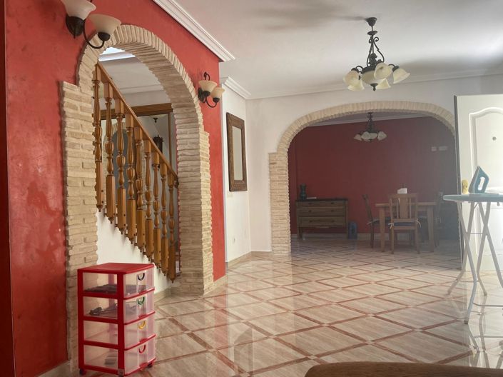 Image No.39-5 Bed Townhouse for sale