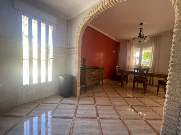 Image No.45-5 Bed Townhouse for sale
