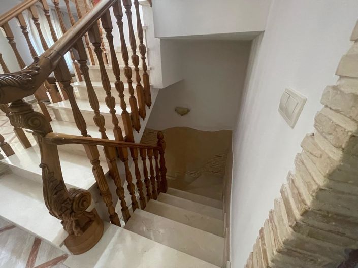 Image No.49-5 Bed Townhouse for sale