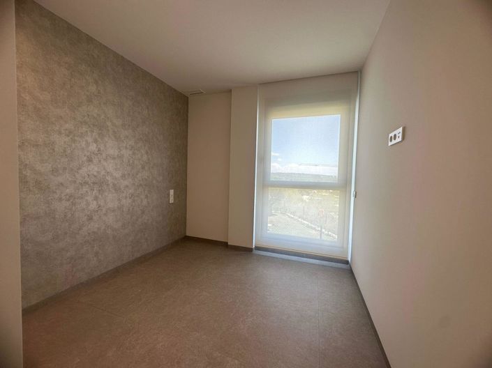 Image No.24-2 Bed Apartment for sale