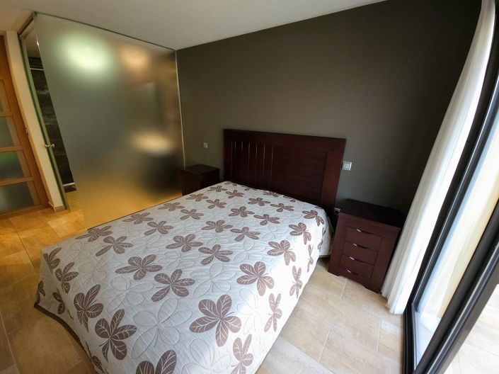 Image No.26-3 Bed Apartment for sale