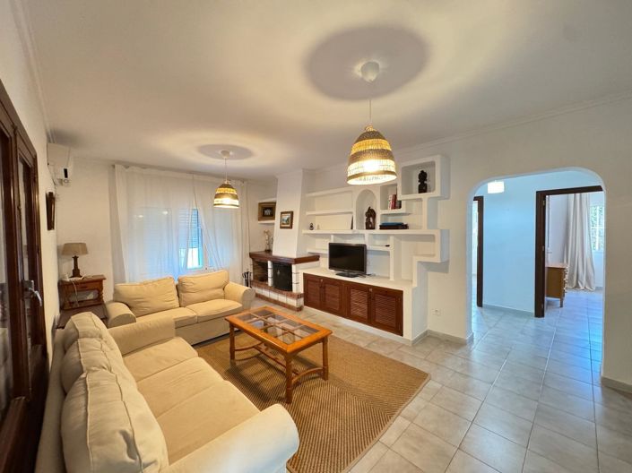 Image No.27-3 Bed Villa for sale