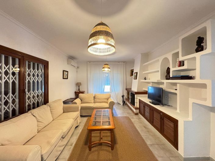 Image No.28-3 Bed Villa for sale