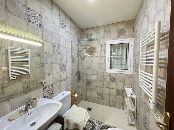 Image No.30-3 Bed Villa for sale