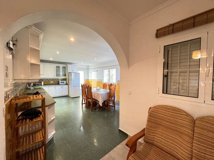 Image No.45-3 Bed Villa for sale