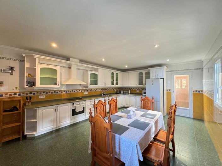 Image No.47-3 Bed Villa for sale