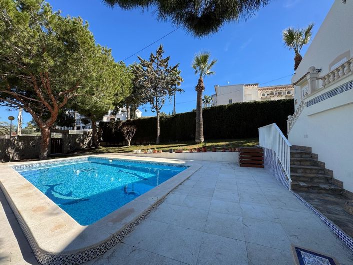 Image No.6-3 Bed Villa for sale