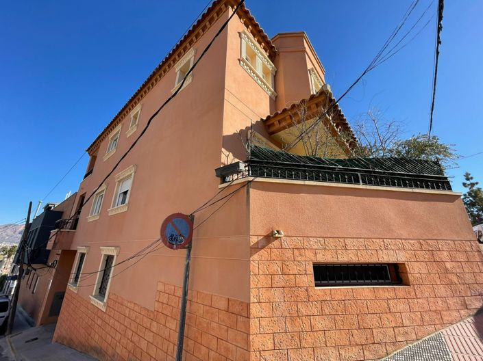 Image No.4-Villa for sale