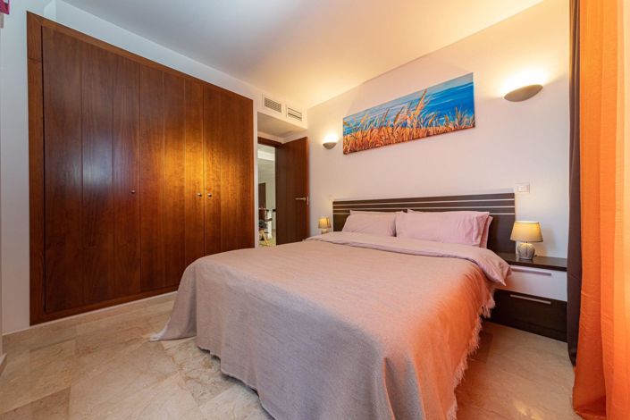 Image No.23-2 Bed Apartment for sale