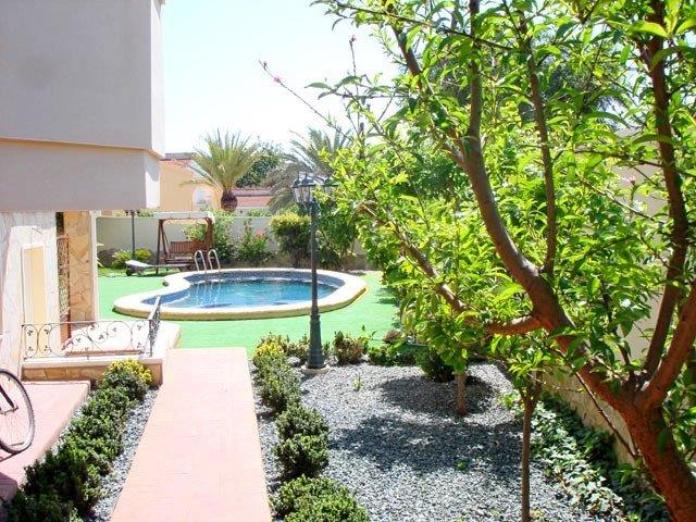Image No.4-4 Bed Villa for sale