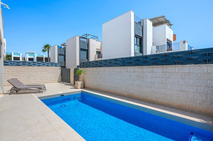 Image No.38-3 Bed Villa for sale