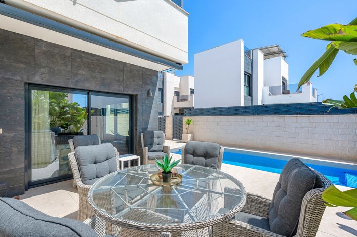 Image No.39-3 Bed Villa for sale