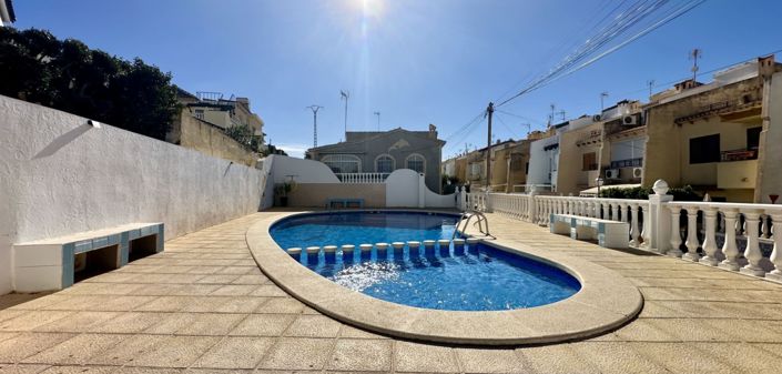 Image No.33-3 Bed Townhouse for sale
