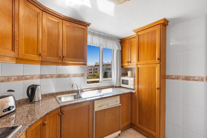 Image No.18-3 Bed Apartment for sale