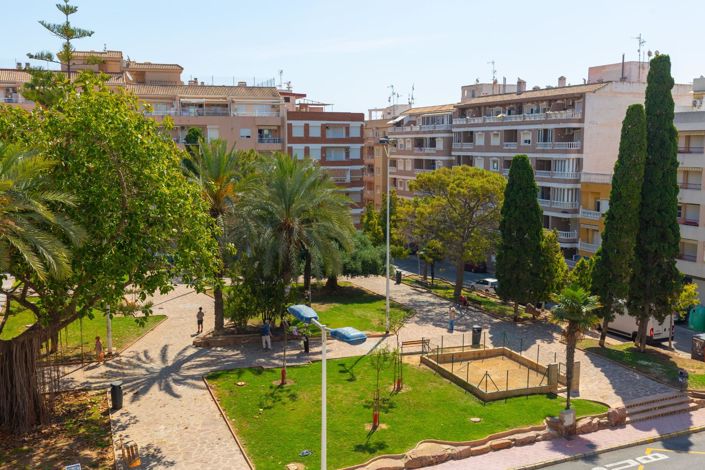 Image No.32-3 Bed Apartment for sale