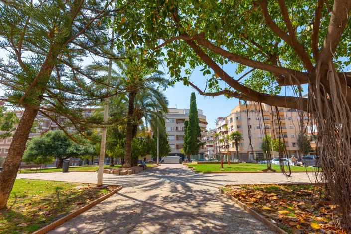 Image No.33-3 Bed Apartment for sale