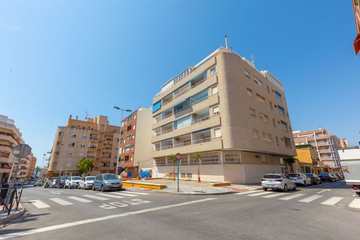 Image No.36-3 Bed Apartment for sale