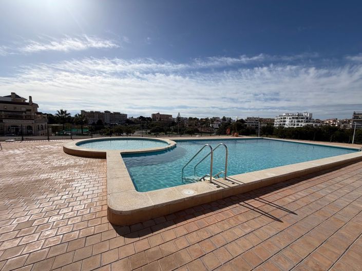 Image No.22-2 Bed Apartment for sale